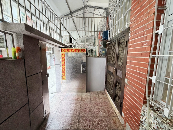 近兆湘國小#全配傢俱#溫馨透天~岡山賣屋林丹（第15張）