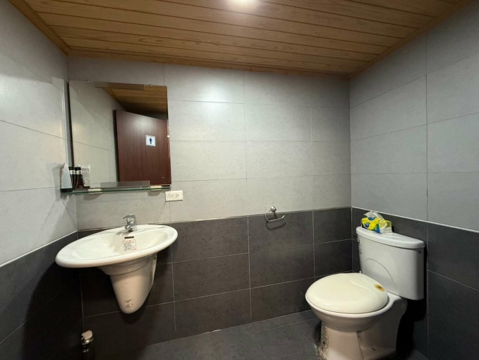 中山區.行天宮/中山國中站.雙捷運.共生宅.明亮設計感雅房(左1)（第7張）