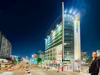 台中公園｜日曜天地OUTLET｜邊間｜商辦辦公大樓（第1張）