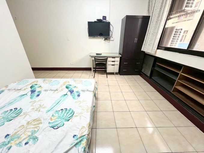 🔥東區電梯套房🔥可租補🔥共洗共曬🔥飲水機子母車🔥近台中火車站 - Image 4