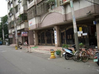免仲介費 中原至尊社區電梯3樓優質網路大套房出租 只另付電費（第15張）
