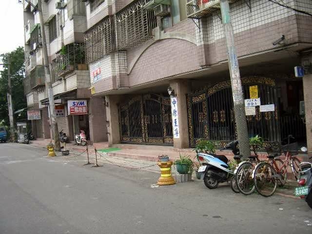 免仲介費 中原至尊社區電梯3樓優質網路大套房出租 只另付電費（第15張）