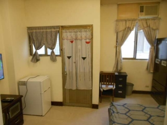 免仲介費 中原至尊社區電梯3樓優質網路大套房出租 只另付電費（第1張）