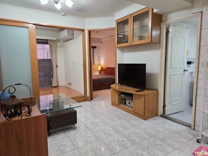 中和中正路心中市遠東科技園區旁17坪房仲代管勿擾 - Image 1