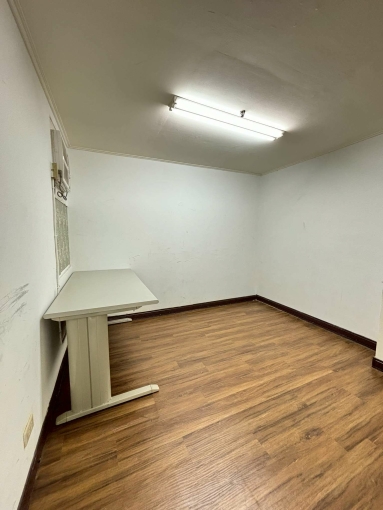 橘子🍊超俗！中區大坪數三房🍊可租補 - Image 8