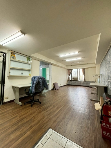 橘子🍊超俗！中區大坪數三房🍊可租補 - Image 3