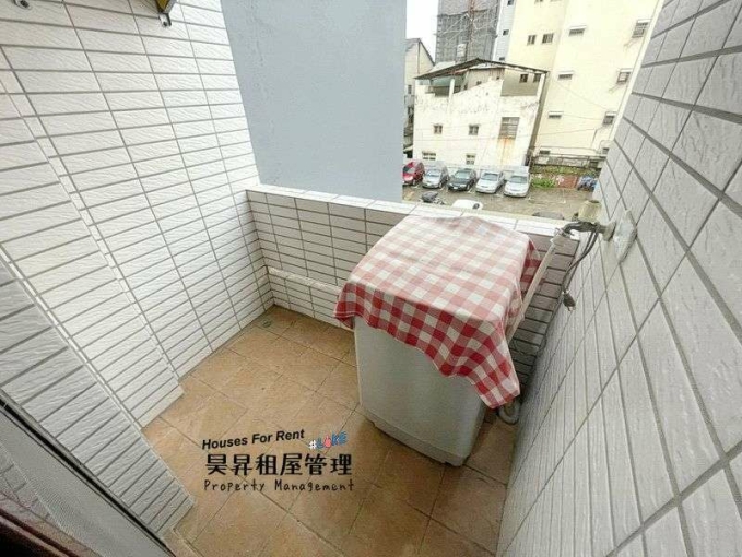 秒殺釋出 小資最愛💗近台體大、一中街💗陽台獨洗曬💗乾溼分離💗飲水機 - Image 5