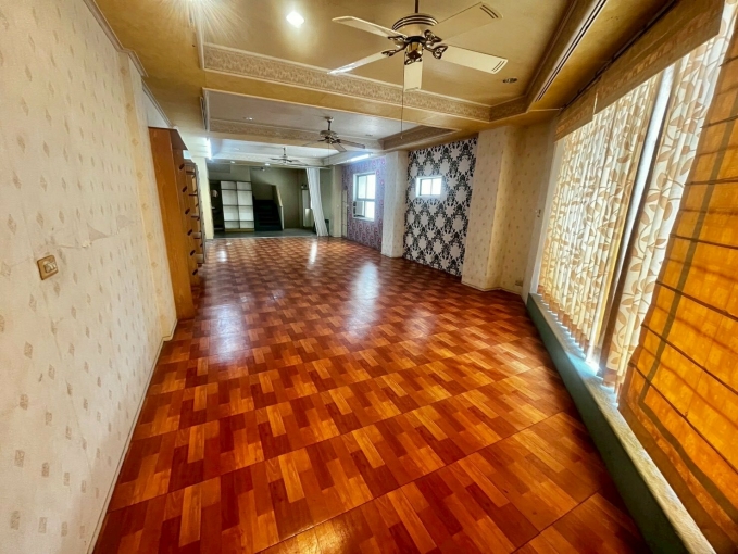 🏠東區崇明路三角窗整棟黃金店面（第4張）