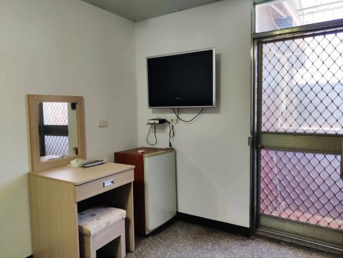 西市場商圈小資女套房/含管含水可租補/限女性 - Image 10