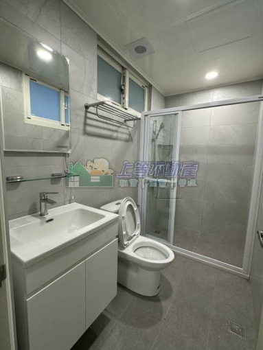 近棒球場.大遠百精緻陽台電梯網路套房 - Image 7