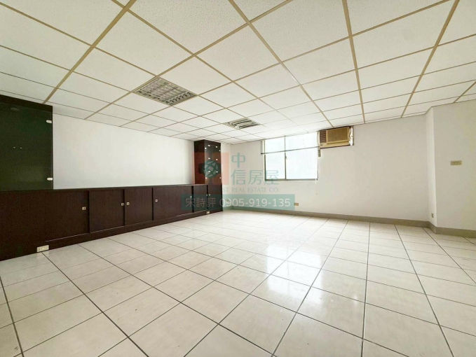 🏙️ 【稀有釋出|藝文特區中正路商辦出租】 🏙️(第3張)