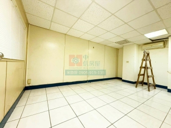 🏙️ 【稀有釋出｜藝文特區中正路商辦出租】 🏙️（第10張）