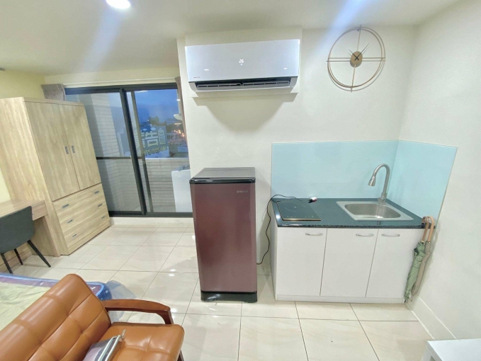 魚香肉絲配雞腿✨陽台獨洗✨可租補💕近台中火車站.秀泰影城.新時代✨宇你相見（第1張）