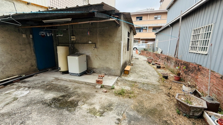 南屯高鐵安靜透天|四房大空間+全新廚具+庭院車位 - Image 5