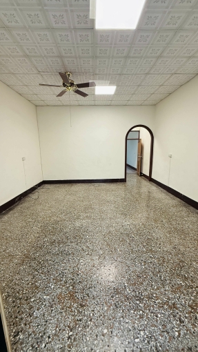 南屯高鐵安靜透天|四房大空間+全新廚具+庭院車位 - Image 3