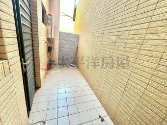 沙鹿市區臨路車庫透天（第8張）