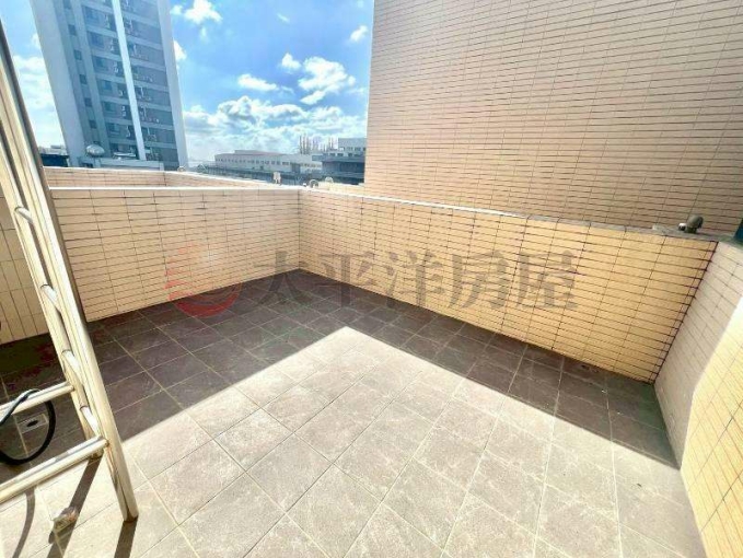 沙鹿市區臨路車庫透天（第9張）