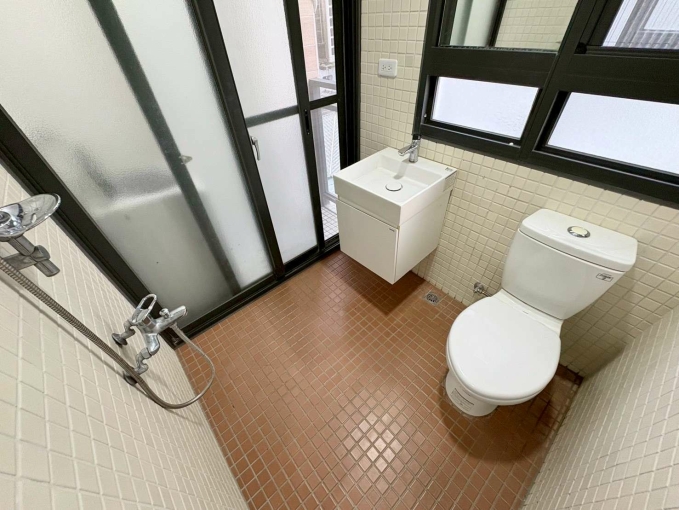 親親戲院❤電梯💖陽台✔租補（第5張）