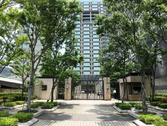 優質兩房,小資族專屬套房健身KTV三温泉近竹圍捷運【分租套房適合 2人限女性 】(第4張)