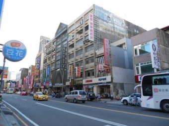 免仲介費 中壢市區延平路旁電梯6樓獨立式大套房出租（第11張）