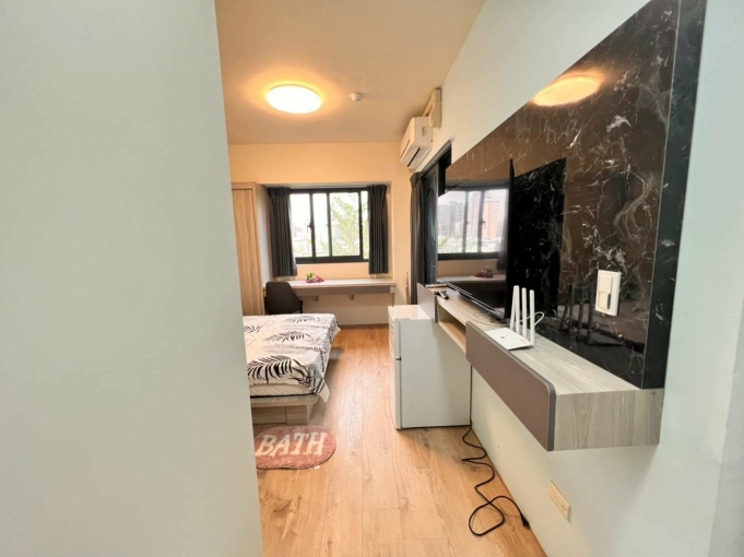 床前明月光💕陽台獨曬⚡可租補✨近北平 漢口商圈💕宇你相見（第2張）