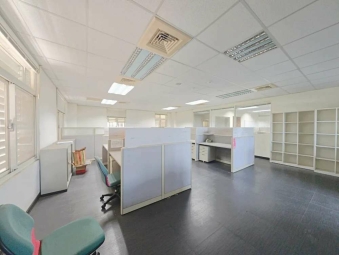 西濱75坪辦公室附六車位*獅子王（第1張）