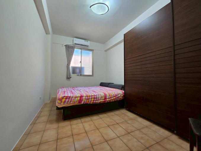 新莊蛋黃區大四房 交通環境超便利 - Image 6