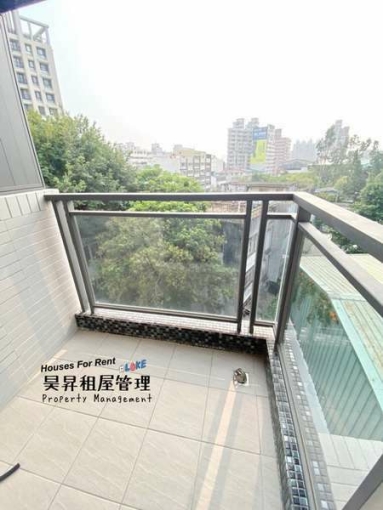 電梯新屋💟走路到興大💟可租補雙租補💟近忠孝夜市、lalaport💟採光佳💟陽台獨洗獨曬💟乾溼分離💟室內機車位💟子母車💟飲水機 - Image 5