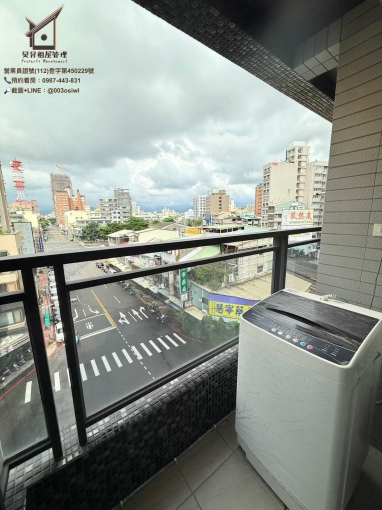 電梯新屋💟走路到興大💟可租補雙租補💟近忠孝夜市、lalaport💟採光佳💟陽台獨洗獨曬💟乾溼分離💟室內機車位💟子母車💟飲水機 - Image 3
