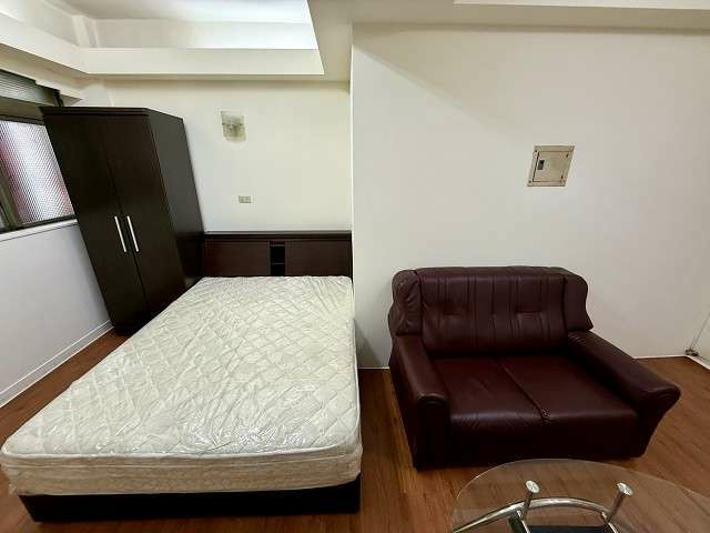 💞大象租屋💞近SOGO.威尼斯影城旁.漂亮網路大套房.附傢俱.家電.有流理台.專用洗衣機（第4張）
