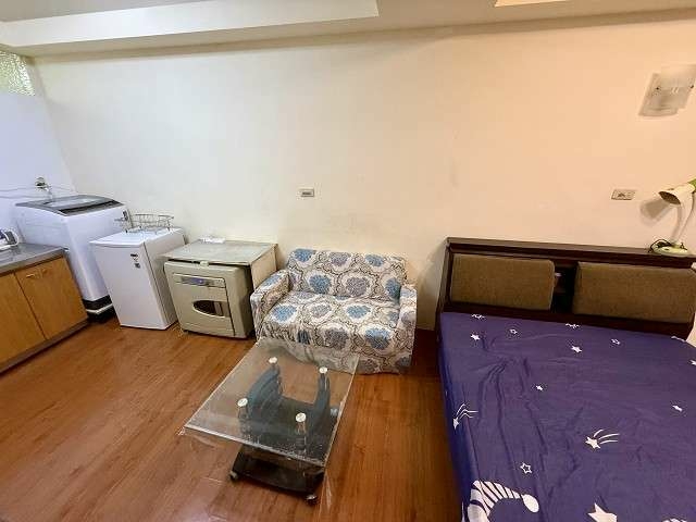 💞大象租屋💞近SOGO.威尼斯影城旁.漂亮網路大套房.附傢俱.家電.有流理台.專用洗衣機（第5張）