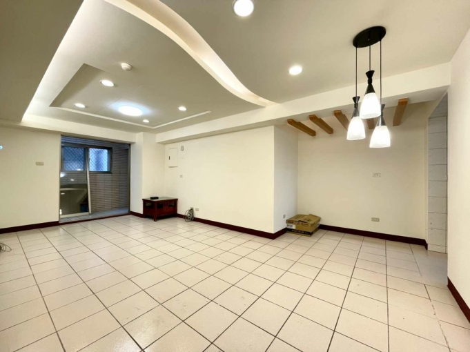 三房二衛🏘️稀有可寵🏘️電梯🏘️子母車🏘️管理員（第14張）
