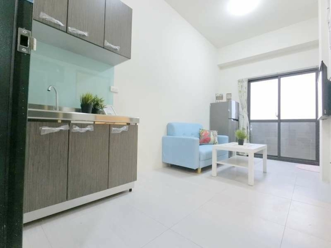 🔥西屯一房一廳🔥陽台獨洗🔥電梯套房🔥近澄清醫院 - Image 1