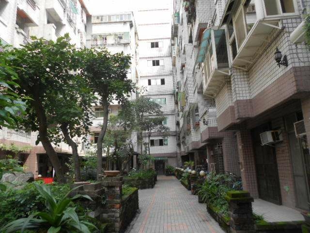 免仲介費 中壢中原至尊社區內電梯5樓網路套房出租（第11張）