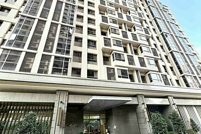 兆基社會住宅🏠近家樂福/大遠百⭐高樓視野🉑雙租補（第15張）