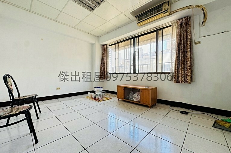 傑出租屋/中壢工業區稀有電梯兩房,樓中樓,可寵可補助(第2張)