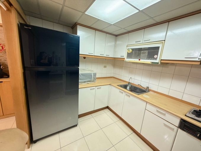 大業路⭐️大四房稀有釋出！近商圈＋學區＋交通便利大四房稀有釋出！近商圈＋學區＋交通便利 - Image 5