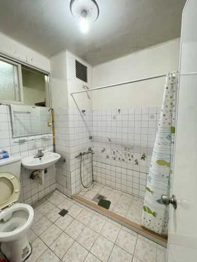 南區文創園區旁/家庭四房/可租補 - Image 7