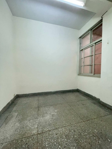 南區文創園區旁/家庭四房/可租補 - Image 3