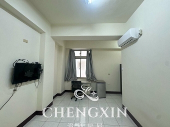 🎉稀有高翠路超低租金/寬敞空間/衛浴乾濕分離/變頻冷氣/飲水機/垃圾集中🎉 - Image 9