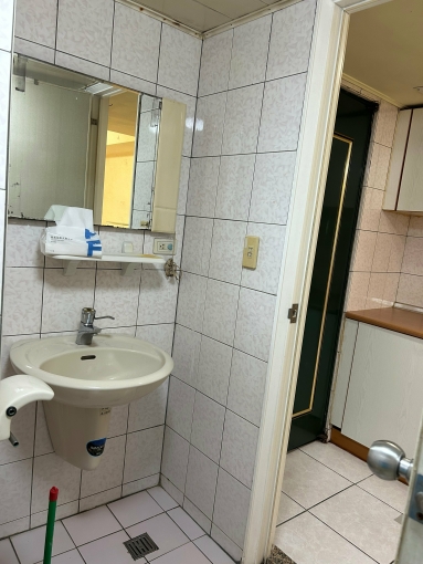 近府中捷運 獨立大套房 適合美容或住家（第3張）