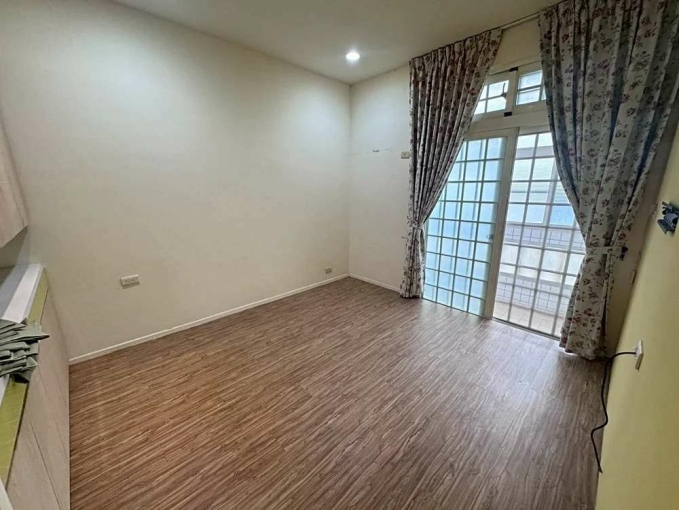 沛沛租🔅機場員工宿舍大空間有車庫(第3張)