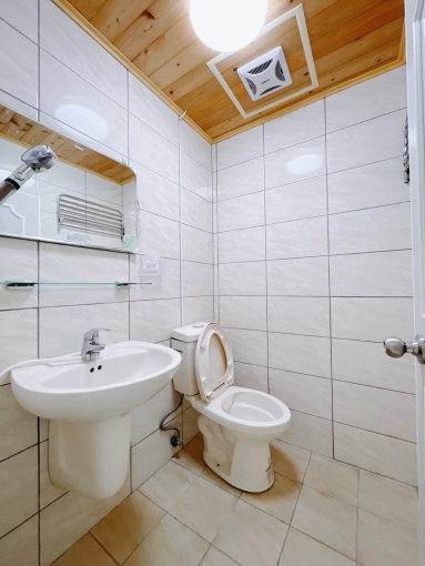 東山商圈💖採光三房雙車位💖可租補 - Image 13