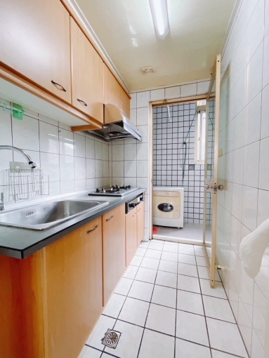 東山商圈💖採光三房雙車位💖可租補 - Image 8