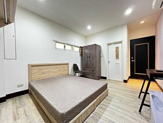 傑出租屋/大有大業稀有低樓層,機車位（第1張）