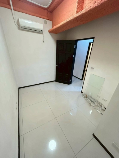 ★好市多★捷運中和★附汽機車位★雙衛浴陽台★代收垃圾★ - Image 6