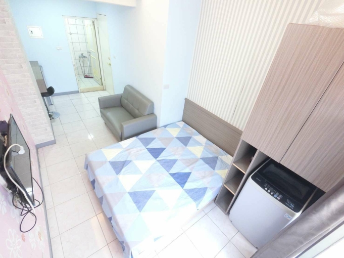 近中國醫*可租補*可短租*電梯套房*陽台獨洗~*（第1張）