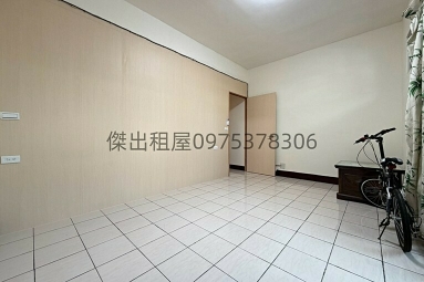 傑出租屋/南崁稀有低樓層兩房,全新裝潢即刻入住!（第2張）
