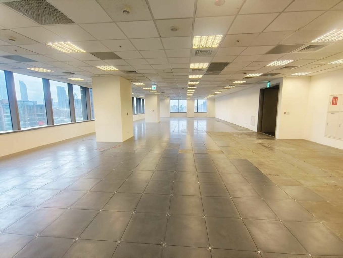 ☆捷運松山站☆指標商業大樓、邊間、挑高氣派門廳(第7張)