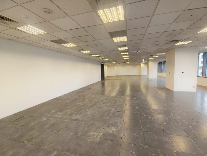 ☆捷運松山站☆指標商業大樓、邊間、挑高氣派門廳(第6張)